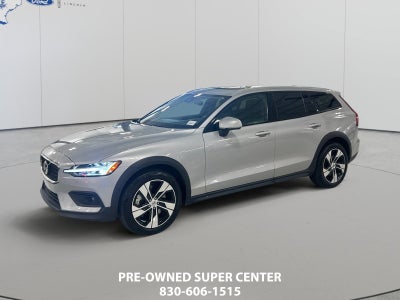 2025 Volvo V60 Cross Country Plus