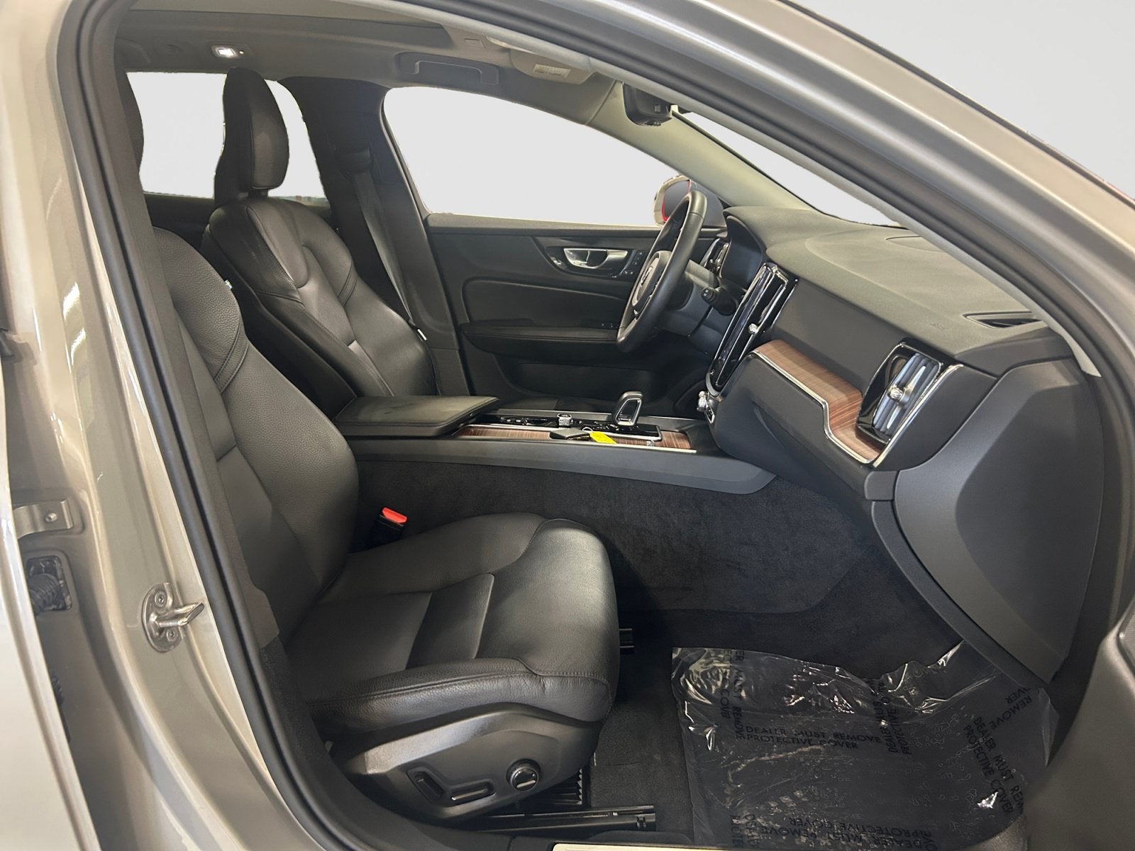 2025 Volvo V60 Cross Country Plus