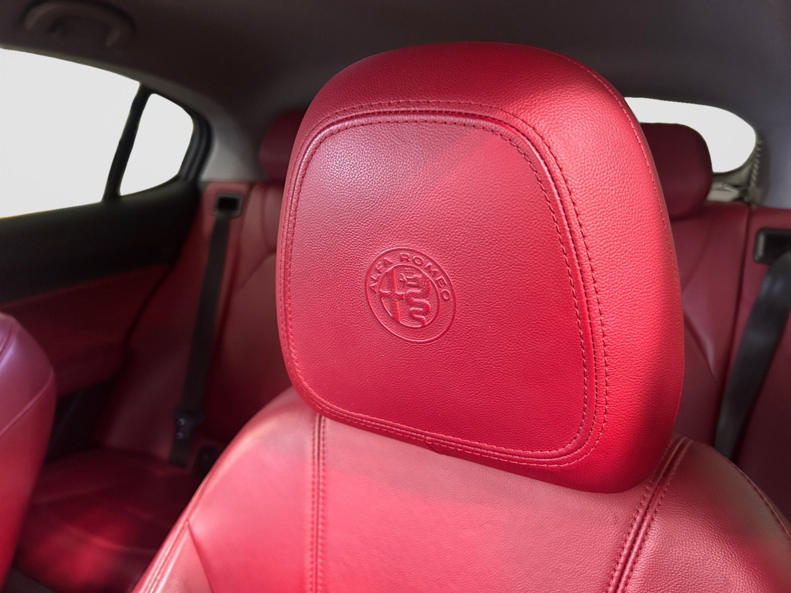 2020 Alfa Romeo Stelvio Base