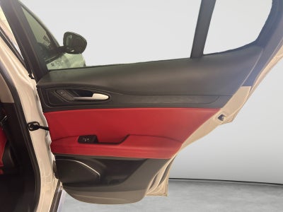2020 Alfa Romeo Stelvio Base