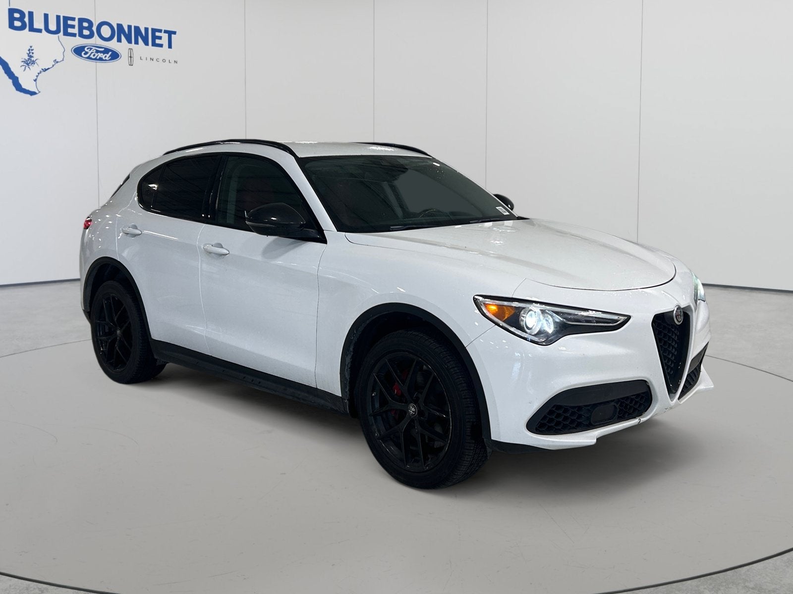 2020 Alfa Romeo Stelvio Base