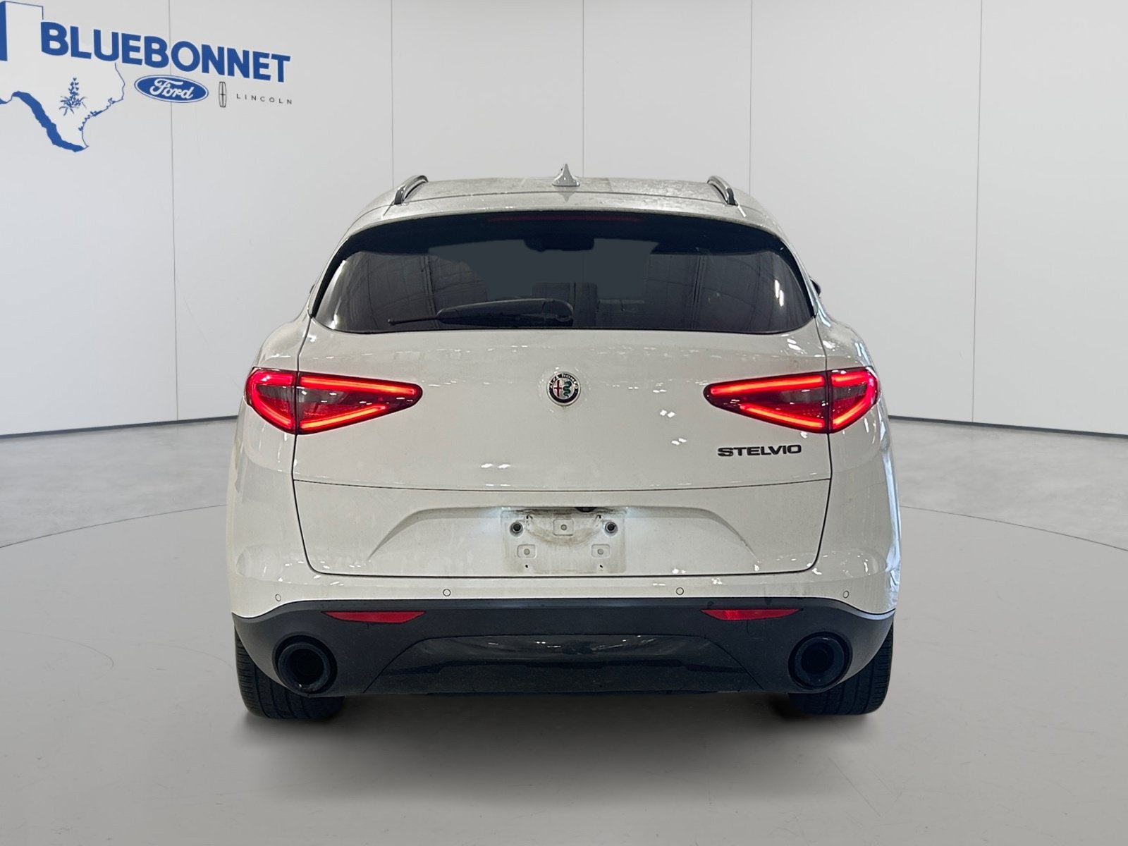 2020 Alfa Romeo Stelvio Base