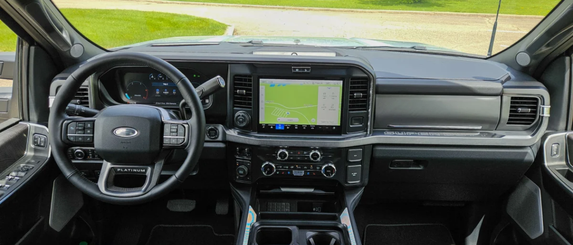 Visit Bluebonnet Ford for a Ford Super Duty F-250 SRW in Texas