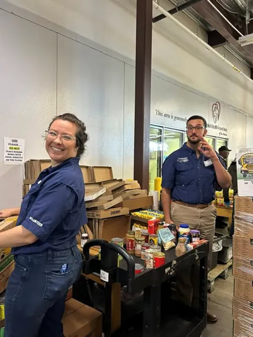 Bluebonnet Ford volunteers at New Braunfels Food Bank