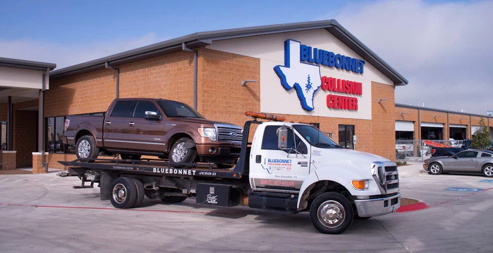 Collision Center Bluebonnet Ford in New Braunfels TX